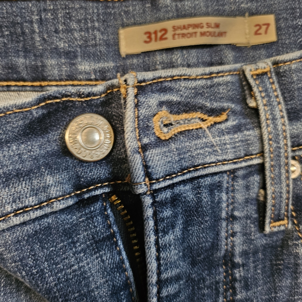 Levi's Women's Blue Shaping Slim Jeans BUNDLE 3 FOR ONLY $50